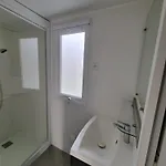 Mh H24 3 1 Salle De Bain Dans 4 Etoiles 营地 *